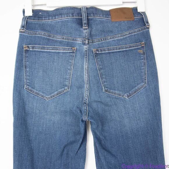 Madewell 10" High-Rise Roadtripper Supersoft Jeans in Playford Wash, 25 - Picture 6 of 15